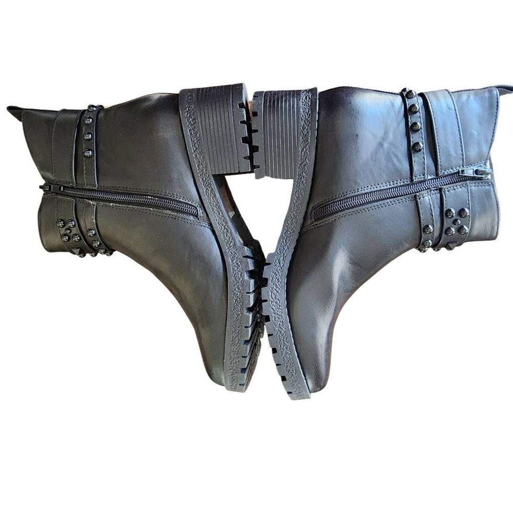 GC Shoes Noe Black Ankle Boots Booties Womens Stud Buckle Emo Block Lug Zip 9 - Picture 4 of 8